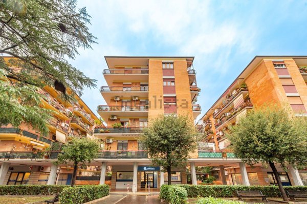 appartamento in vendita a Roma in zona Appio Claudio