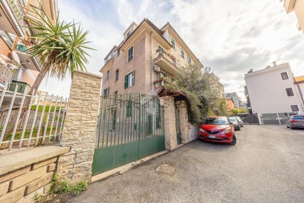 appartamento in vendita a Roma in zona Alessandrino