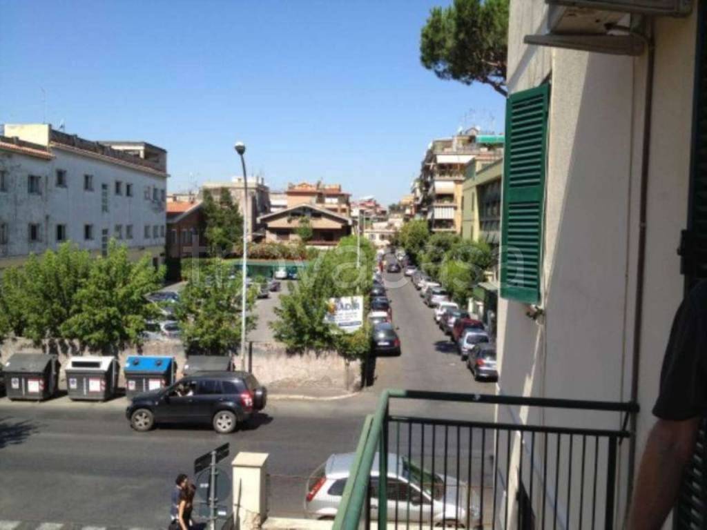 appartamento in vendita a Roma in zona Torrevecchia