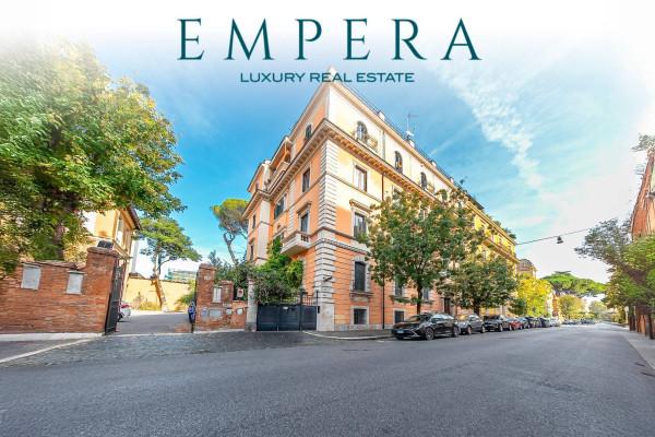 appartamento in vendita a Roma in zona Campo Marzio