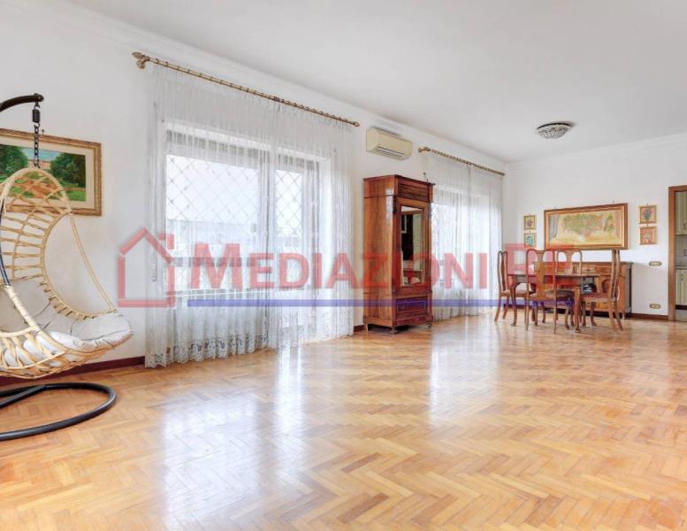 appartamento in vendita a Roma in zona Mostacciano