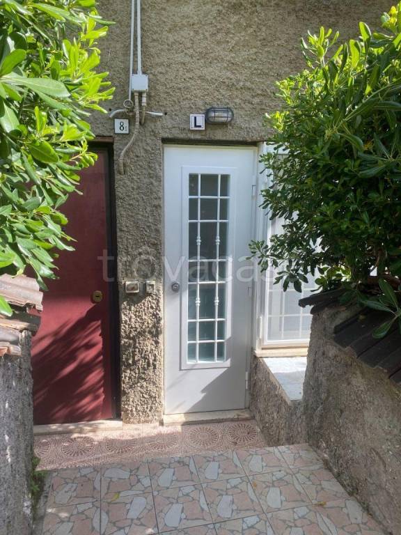 appartamento in vendita a Roma in zona Tomba di Nerone