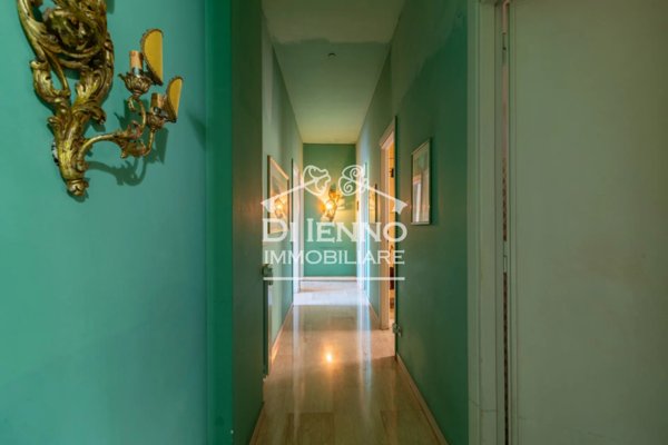 appartamento in vendita a Roma in zona Tor di Quinto