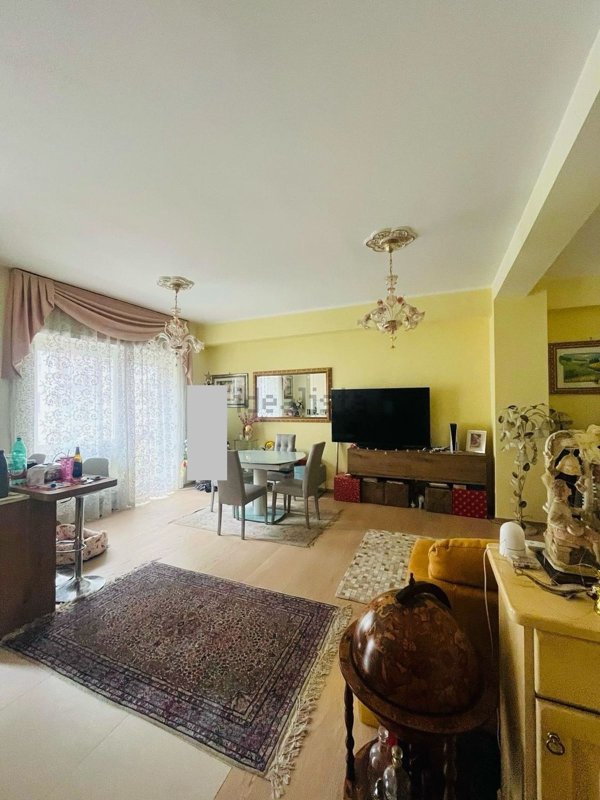 appartamento in vendita a Roma in zona Tuscolano