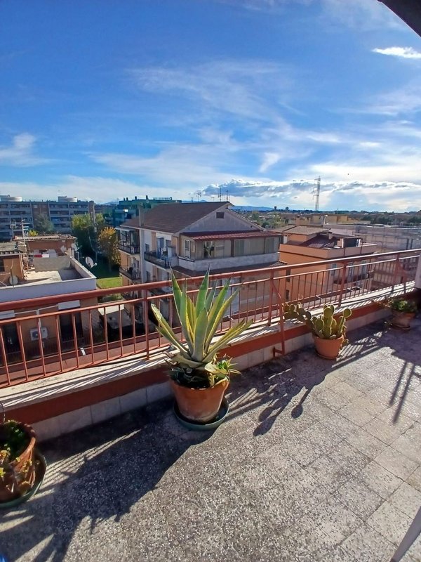 appartamento in vendita a Roma in zona Nomentano