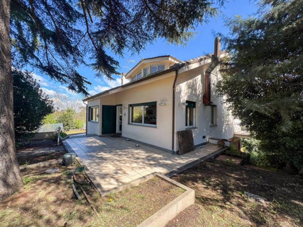 casa indipendente in vendita a Roma in zona Castel di Guido
