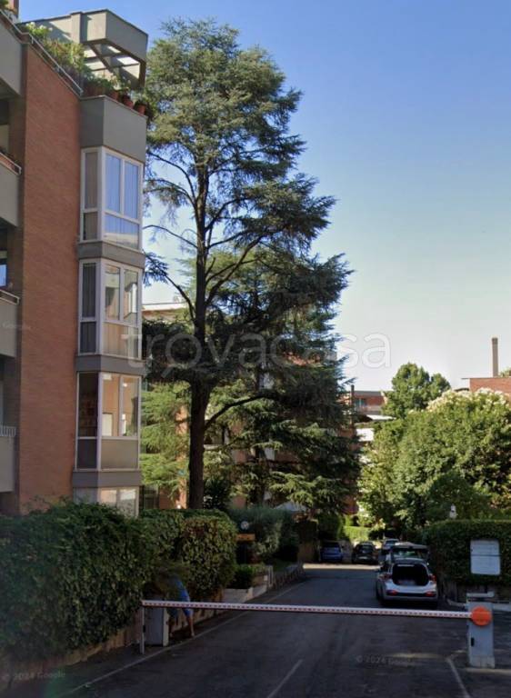appartamento in vendita a Roma in zona Grottarossa