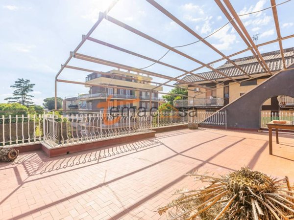 appartamento in vendita a Roma in zona Borghesiana