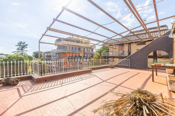 appartamento in vendita a Roma in zona Finocchio