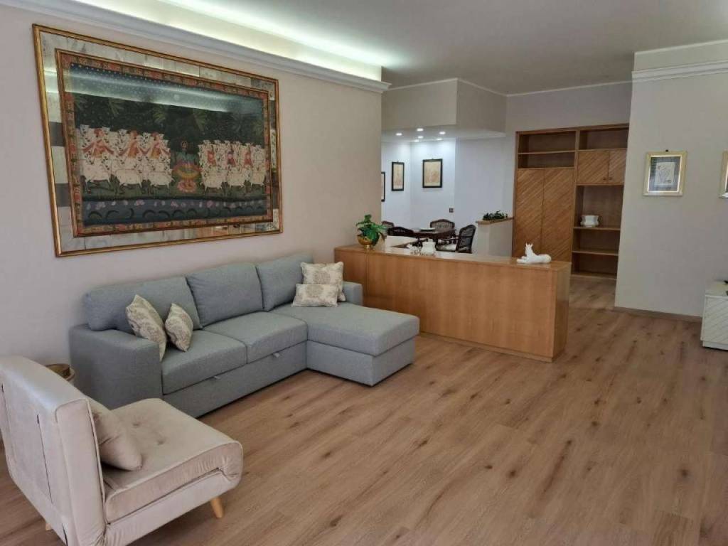 negozio in vendita a Roma in zona Testaccio