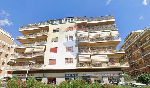 appartamento in vendita a Roma in zona Primavalle