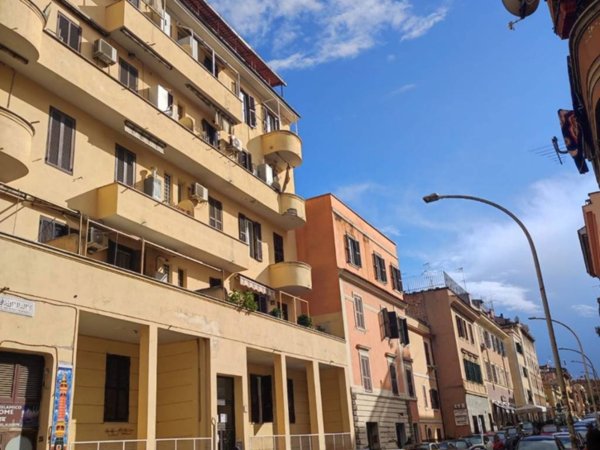 appartamento in vendita a Roma in zona Prenestino-Labicano