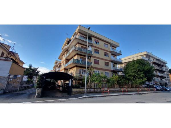 appartamento in vendita a Roma in zona Aurelio