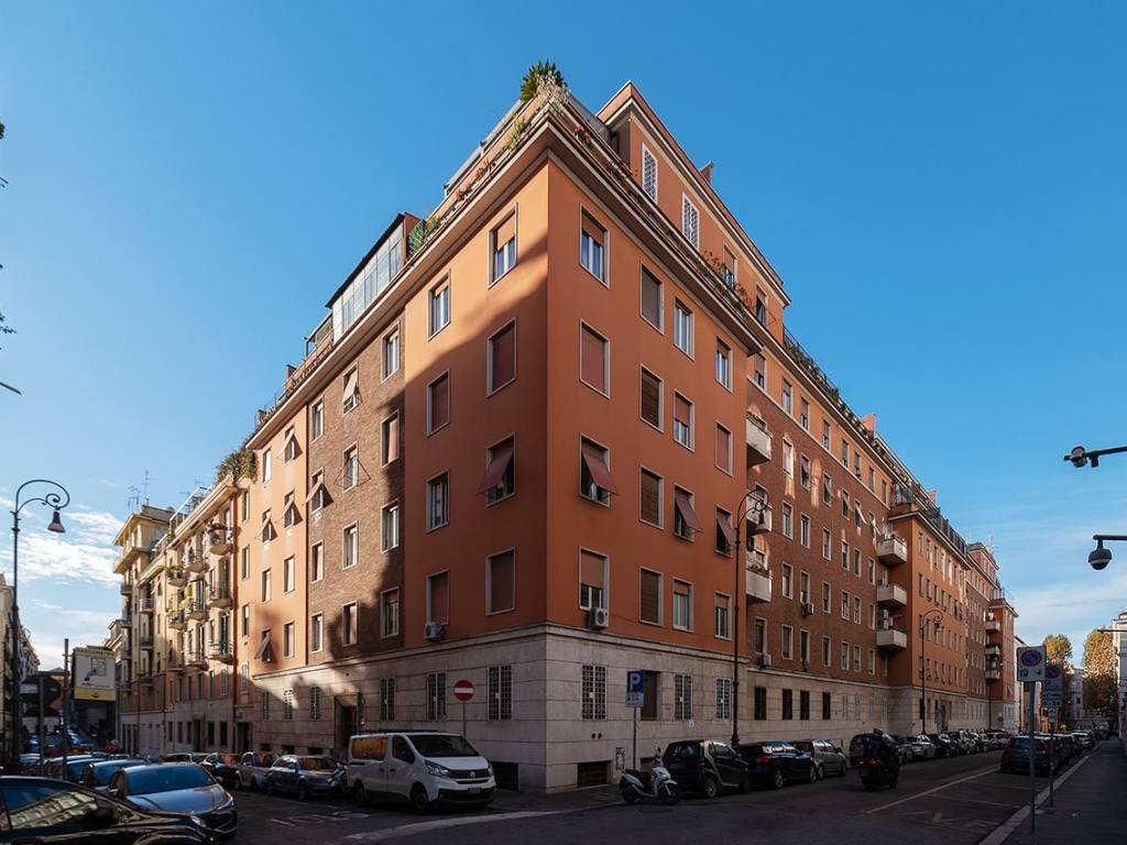 appartamento in vendita a Roma in zona Esquilino