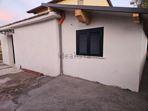 appartamento in vendita a Roma in zona Finocchio