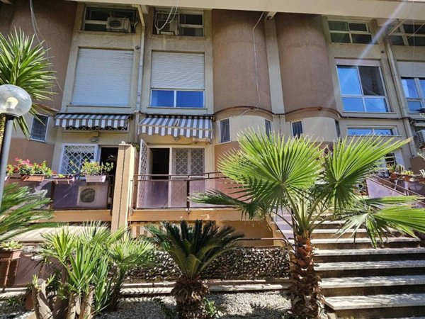 casa indipendente in vendita a Roma in zona Axa