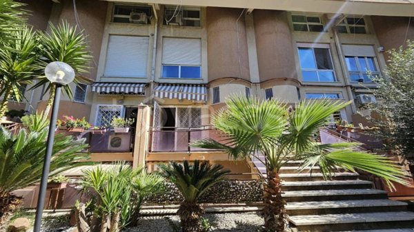 casa indipendente in vendita a Roma in zona Axa
