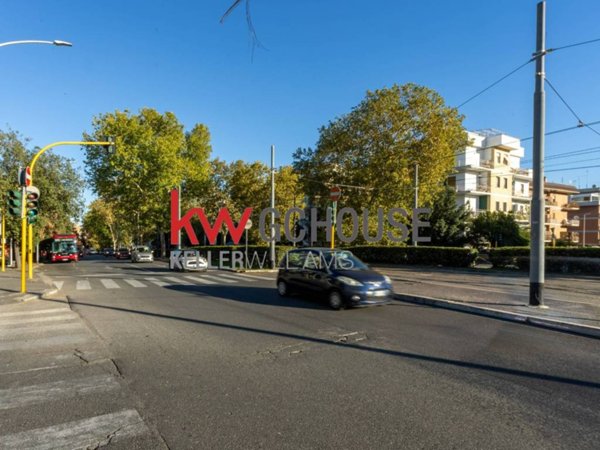 appartamento in vendita a Roma in zona Gianicolense