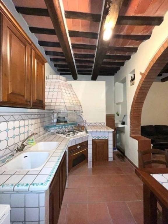 appartamento in vendita a Roma in zona Rione Monti/Campitelli