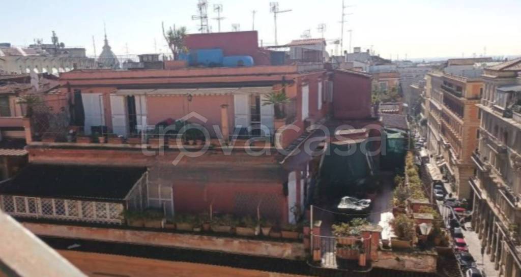 appartamento in vendita a Roma in zona Ludovisi/Sallustiano