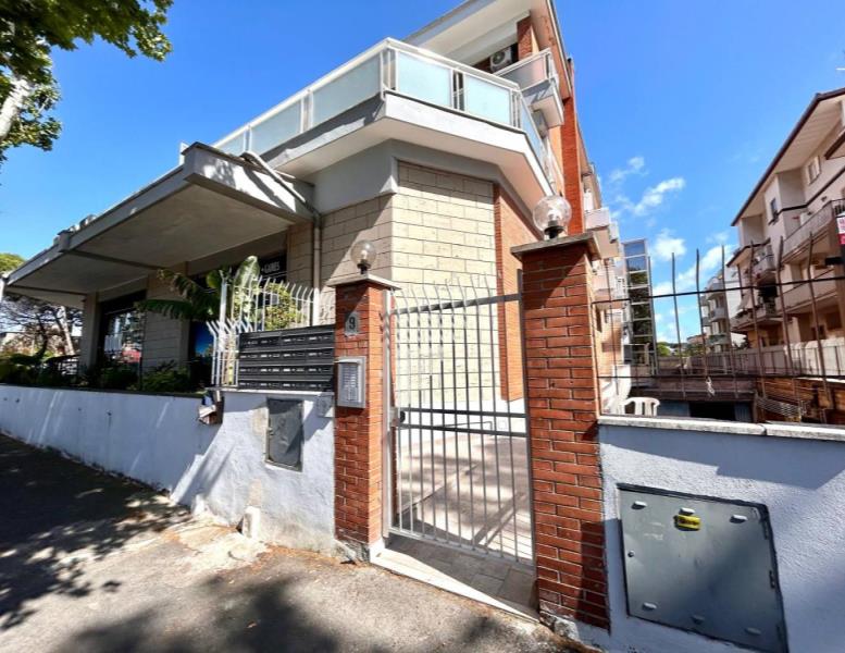 appartamento in vendita a Roma in zona Acilia