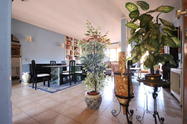 appartamento in vendita a Roma in zona Ardeatino