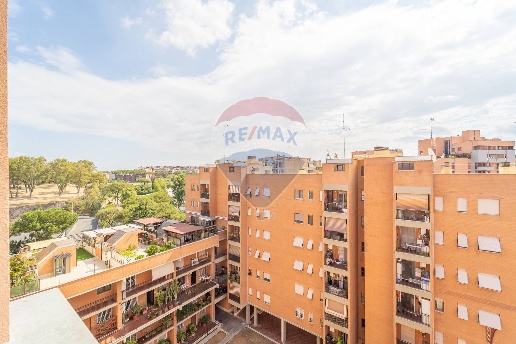 appartamento in vendita a Roma in zona Ardeatino