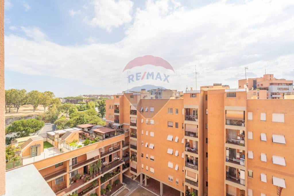 appartamento in vendita a Roma in zona Ardeatino