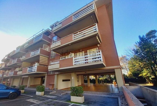 appartamento in vendita a Roma in zona Sette Bagni