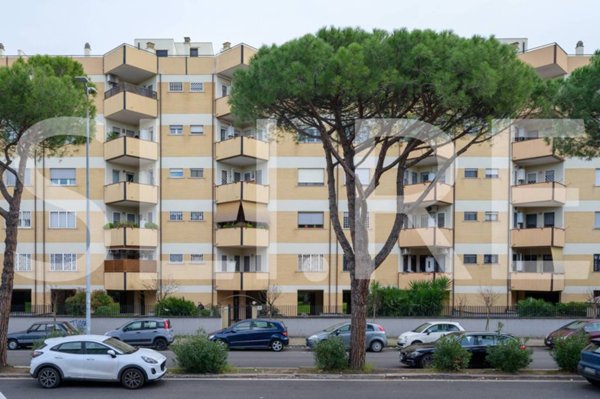 appartamento in vendita a Roma in zona EUR