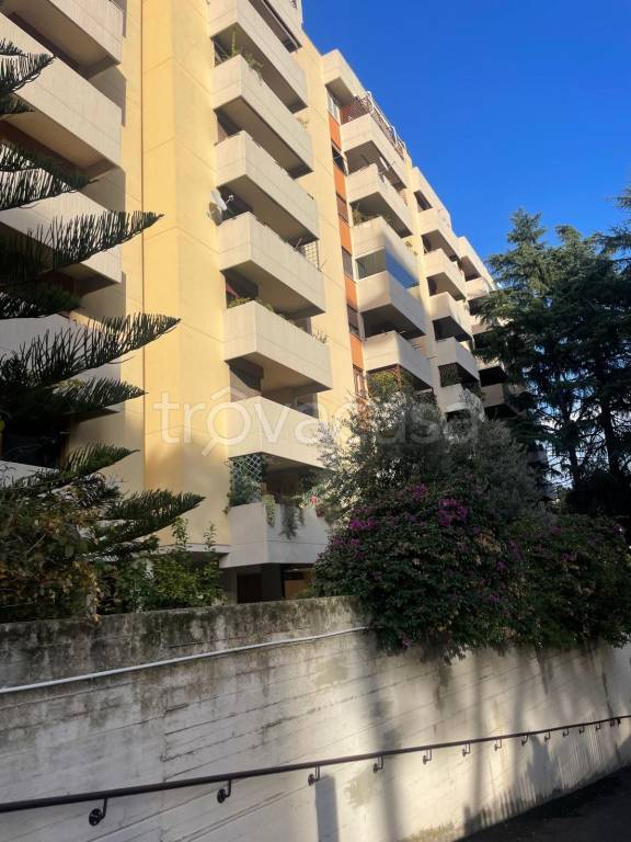 appartamento in vendita a Roma in zona EUR