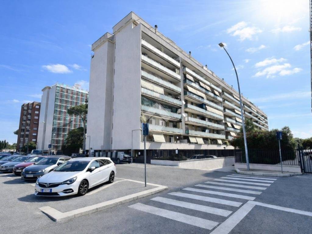 appartamento in vendita a Roma in zona Cinecittà