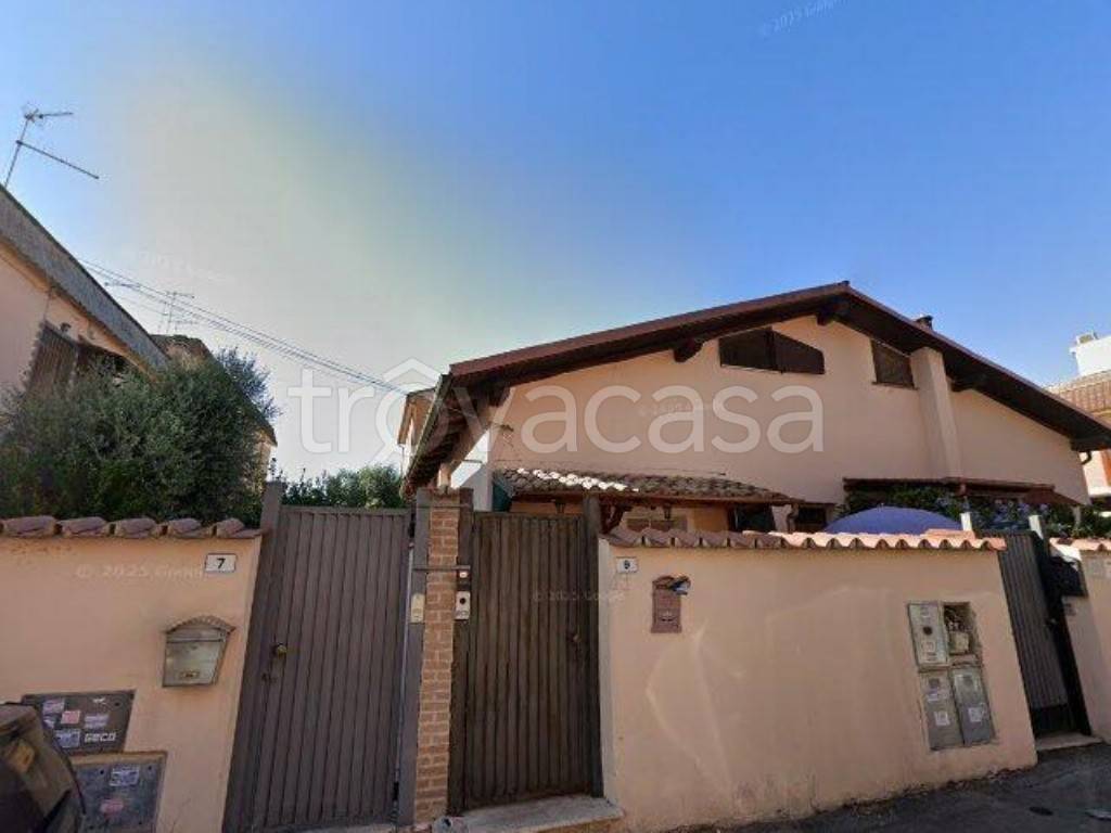 casa indipendente in vendita a Roma in zona Dragona/Bagnoletto