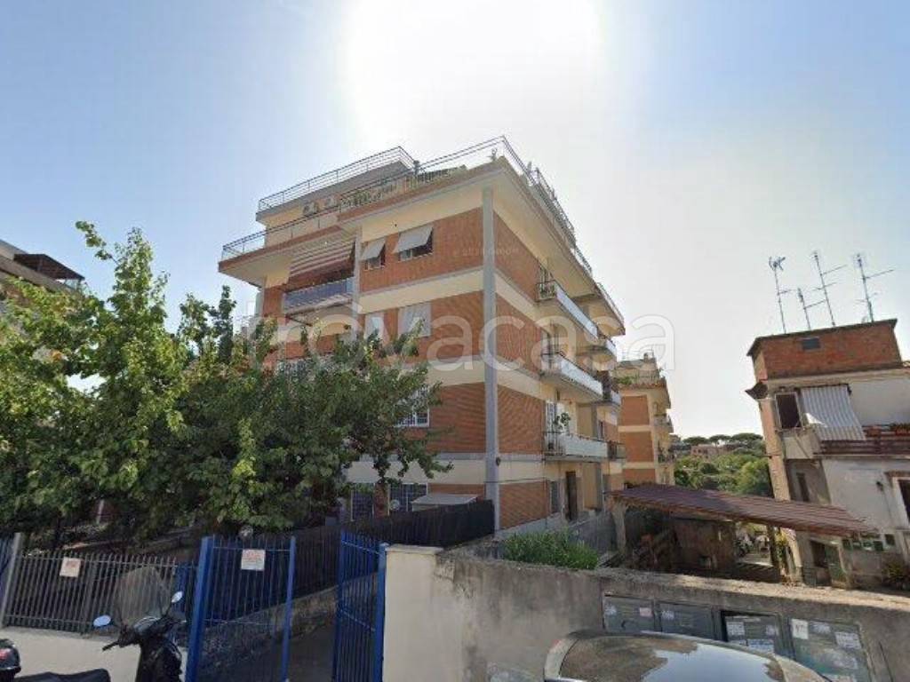 appartamento in vendita a Roma in zona Primavalle