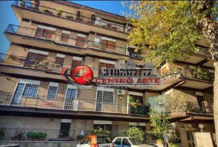 appartamento in vendita a Roma