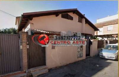 appartamento in vendita a Roma in zona Dragona/Bagnoletto