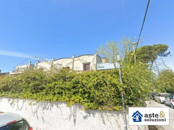 casa indipendente in vendita a Roma in zona Infernetto