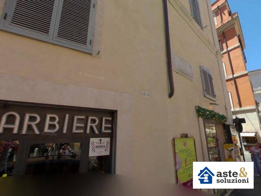 appartamento in vendita a Roma in zona Rione Regola