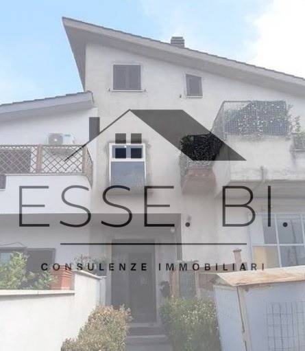 appartamento in vendita a Roma in zona Castel di Leva