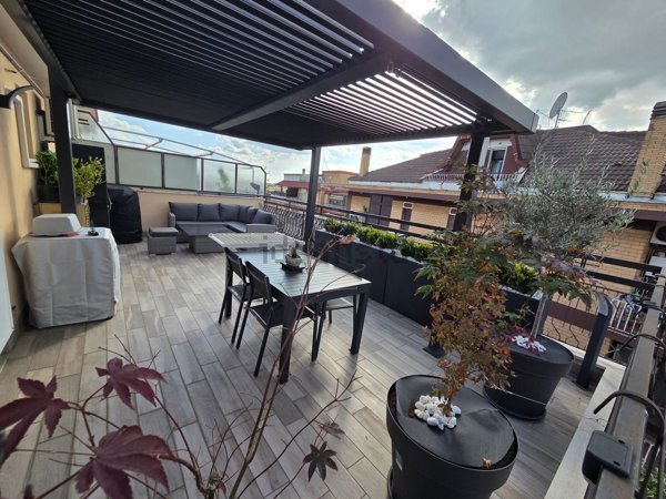 appartamento in vendita a Roma in zona Tor Vergata/Torrenova