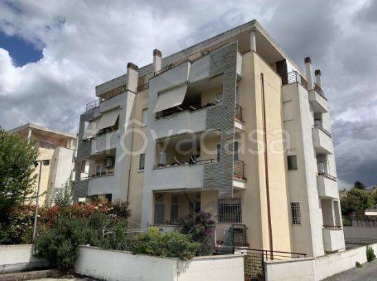 appartamento in vendita a Roma in zona Casalotti