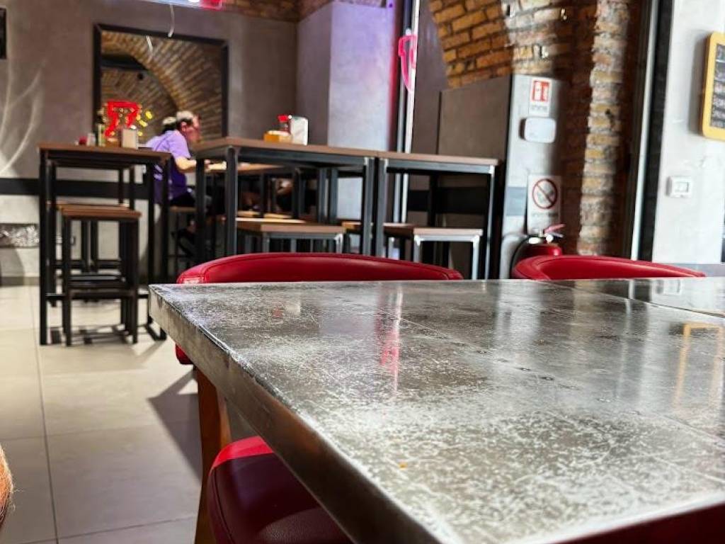 negozio in vendita a Roma in zona Ludovisi/Sallustiano