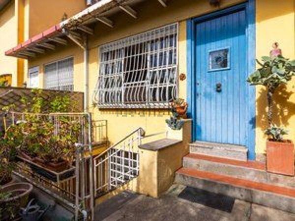 casa indipendente in vendita a Roma in zona Casal Palocco