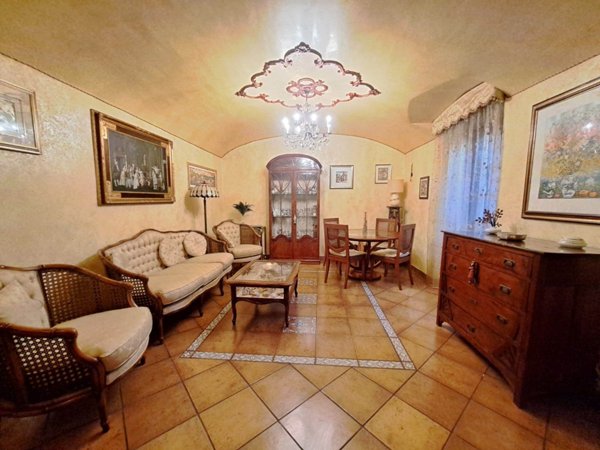 casa indipendente in vendita a Roma in zona Prenestino-Labicano