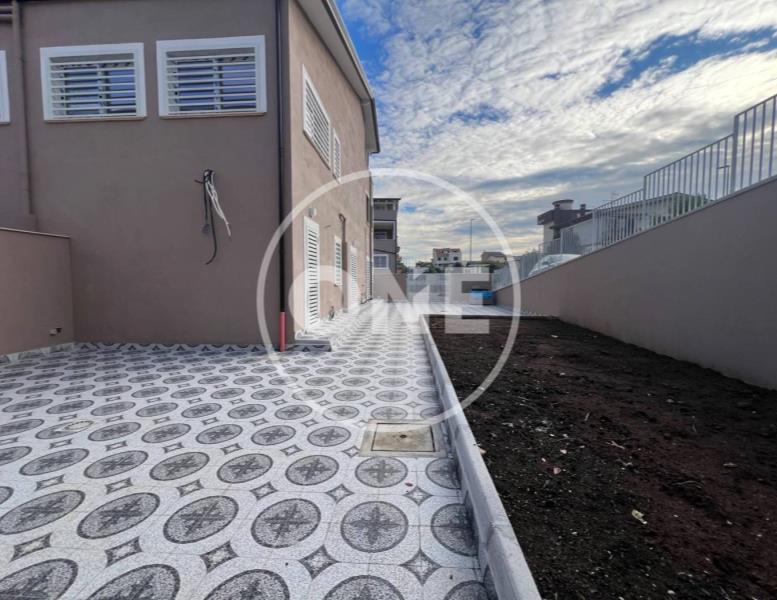 appartamento in vendita a Roma in zona Ponte di Nona