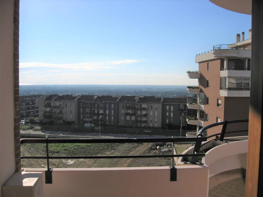 appartamento in vendita a Roma in zona Acilia