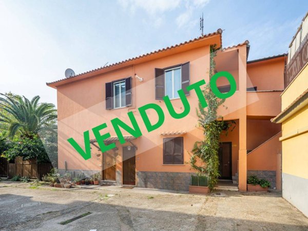 appartamento in vendita a Roma in zona Tuscolano