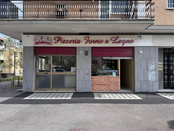 negozio in vendita a Roma in zona Alessandrino