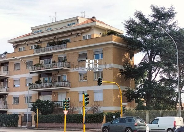 appartamento in vendita a Roma in zona Aurelio