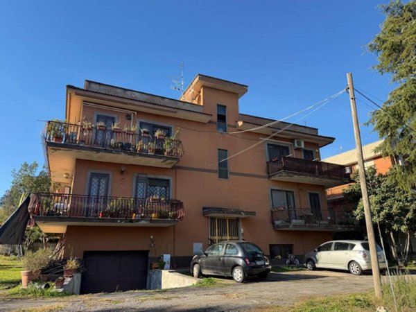 appartamento in vendita a Roma in zona Tor Vergata/Torrenova